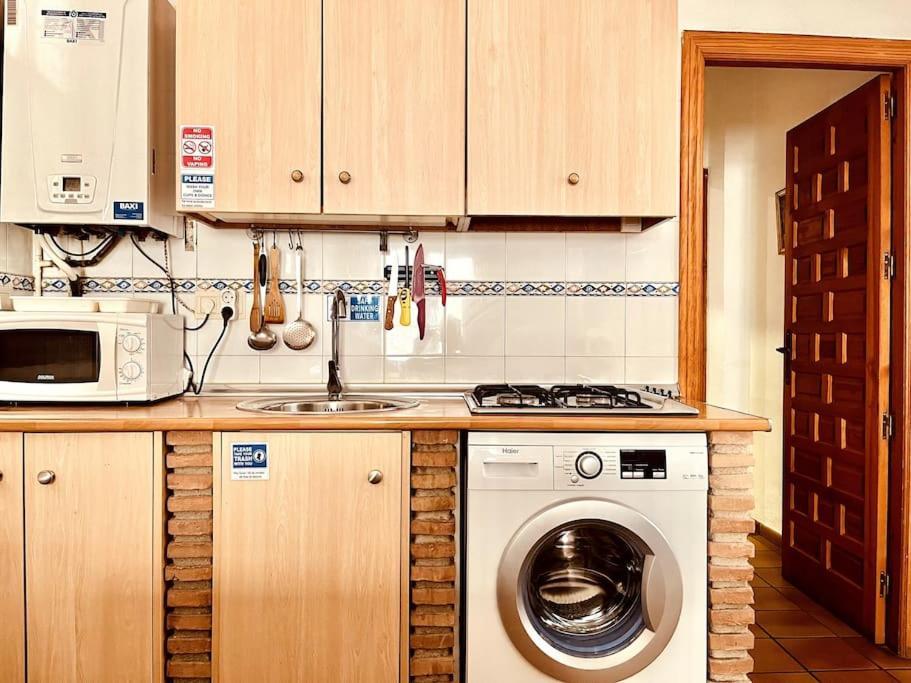 Charming Spacious Albayzin Appartement